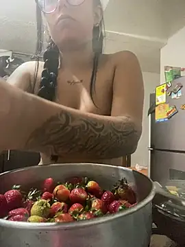 Candy LS online show from May 2026 07:23:02 PM