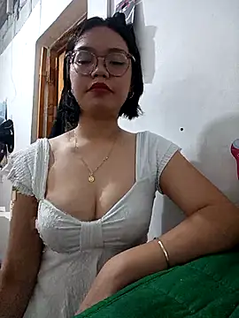 lwkfine online show from December 2025 05:53:01 PM