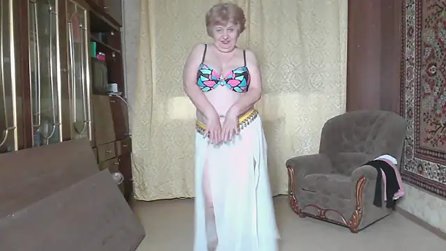 Snapshot of Casey_peach chatting on August 2026 03:44:01 PM Casey peach online show from August 2026 03:44:01 PM
