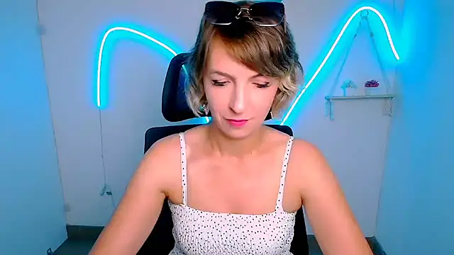 Lana Foxyy online show from July 2026 11:35:01 AM
