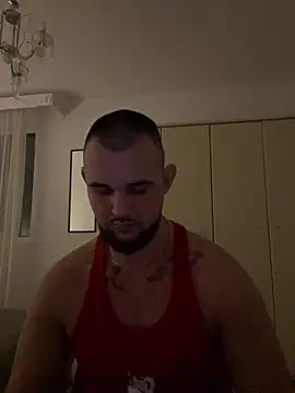 Snapshot of LunaFoxTip chatting on February 2026 07:20:01 PM LunaFoxTip online show from February 2026 07:20:01 PM