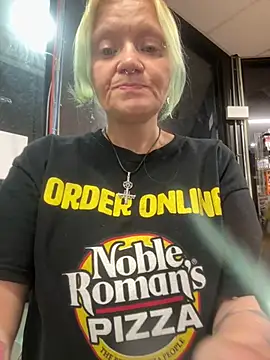 lindzybella online show from June 2026 02:06:01 AM