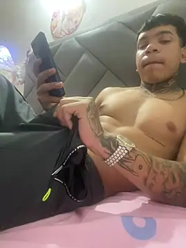 Niaquint online show from February 2026 02:48:01 AM