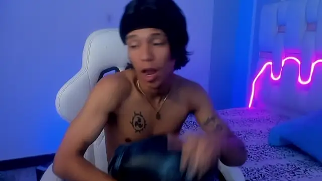 AndyKings 1 online show from February 2026 03:44:01 AM