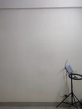 love bitessss online show from January 2026 03:50:01 PM