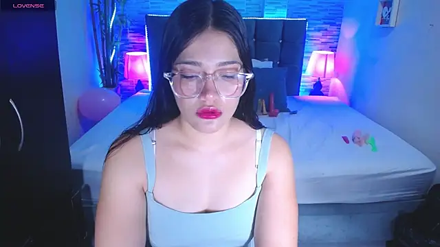 Valeri hot22 online show from February 2026 09:33:01 PM