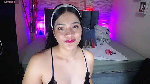 Valeri hot22 online show from April 2026 09:38:02 PM