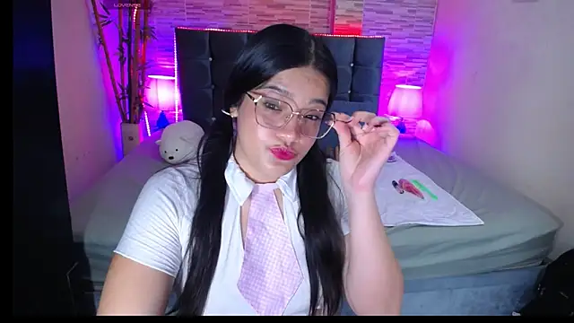 Snapshot of Valeri_hot22 chatting on May 2026 09:11:02 PM Valeri hot22 online show from May 2026 09:11:02 PM
