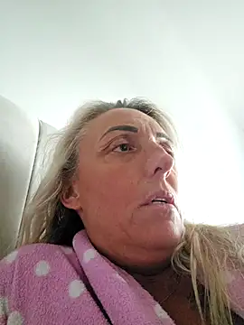theblondecocklover online show from May 2026 06:09:02 AM