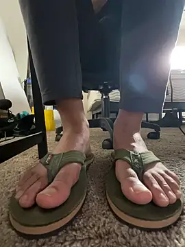 Kingbertfeet online show from February 2026 02:00:02 PM