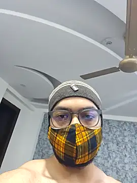 Snapshot of NunnuLelo chatting on December 2025 11:45:02 PM NunnuLelo online show from December 2025 11:45:02 PM