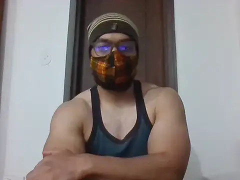 Snapshot of NunnuLelo chatting on March 2026 09:32:02 PM NunnuLelo online show from March 2026 09:32:02 PM