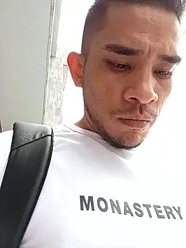 Snapshot of Gloryholeroom chatting on April 2026 08:43:02 PM Gloryholeroom online show from April 2026 08:43:02 PM