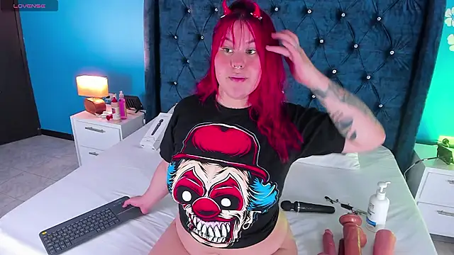 Issa Clark01 online show from March 2026 12:28:01 AM