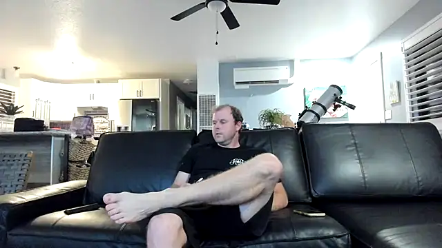 Snapshot of Studmuffin4you chatting on August 2026 04:44:02 AM Studmuffin4you online show from August 2026 04:44:02 AM