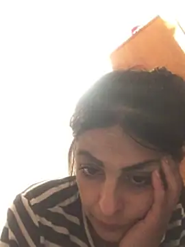 CrowedNiddm online show from June 2026 10:04:01 PM