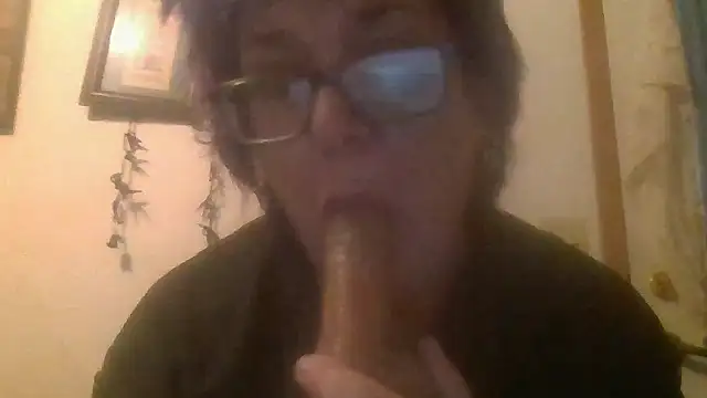 Snapshot of becky1111 chatting on June 2026 03:00:01 AM becky1111 online show from June 2026 03:00:01 AM