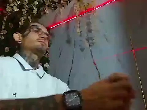 Boy tatto77 online show from February 2026 02:23:01 PM