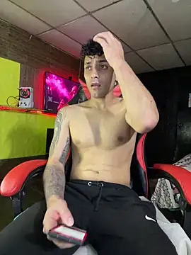 JustynAle2025 online show from January 2026 10:57:02 PM