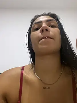 Nini  online show from January 2026 01:48:02 PM