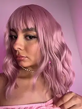 Nicollewest1 online show from February 2026 11:32:02 PM