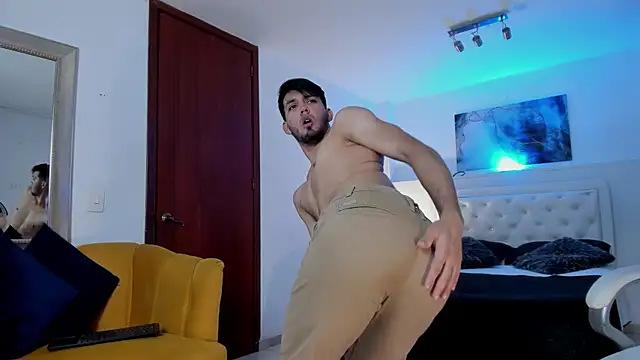 HarryFosster online show from April 2026 06:45:01 PM