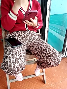 Snapshot of Sweet-Berryy chatting on December 2025 02:07:02 AM Sweet-Berryy online show from December 2025 02:07:02 AM