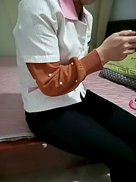 Snapshot of Sweet-Berryy chatting on January 2026 12:04:02 AM Sweet-Berryy online show from January 2026 12:04:02 AM