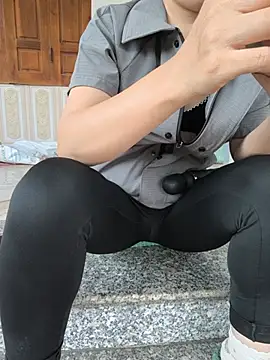 Sweet-Berryy online show from May 2026 11:46:02 PM