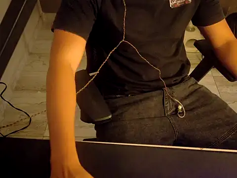 valentino2026 online show from January 2026 12:38:02 AM