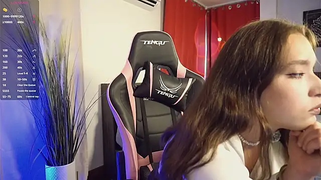 MarinaNTMU online show from January 2026 05:16:02 PM