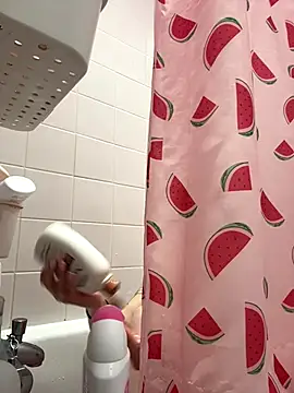 Snapshot of LilyLuck_ chatting on January 2026 11:40:01 PM LilyLuck online show from January 2026 11:40:01 PM