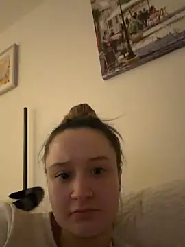 Snapshot of LilyLuck_ chatting on February 2026 06:59:02 PM LilyLuck online show from February 2026 06:59:02 PM