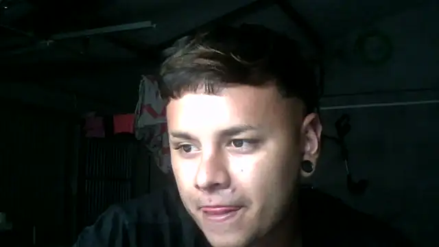 Sickbooy69 online show from April 2026 07:59:01 PM