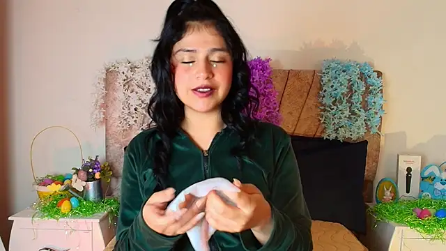 hannaa cute online show from April 2026 02:51:01 PM