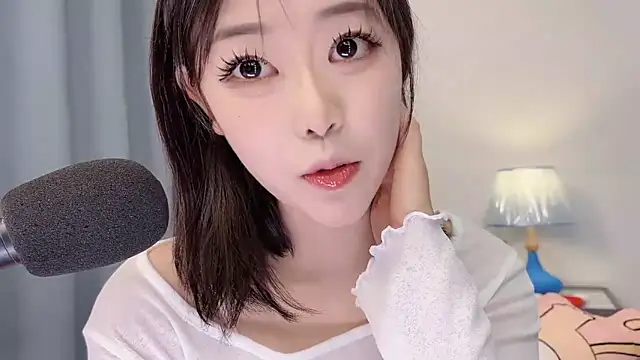 smalldaisy online show from April 2026 03:42:01 AM