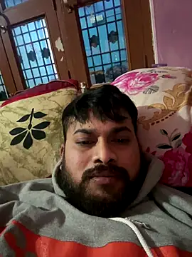 Snapshot of Sumiitt07 chatting on December 2025 10:33:01 AM Sumiitt07 online show from December 2025 10:33:01 AM