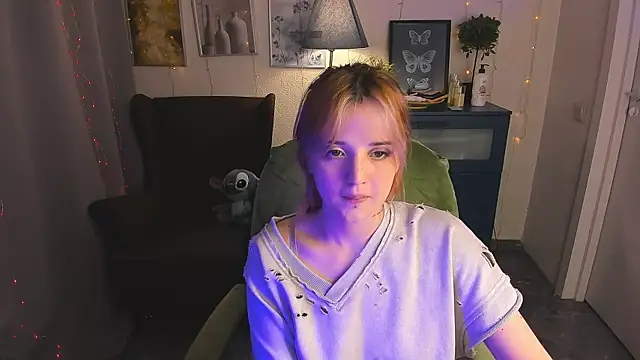 SarahShelby online show from June 2026 10:05:02 PM
