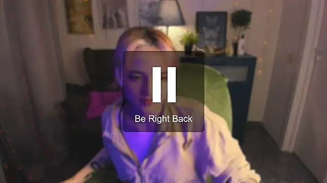 SarahShelby online show from June 2026 08:58:01 PM