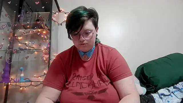 Snapshot of Pupghostt chatting on February 2026 01:38:02 PM Pupghostt online show from February 2026 01:38:02 PM