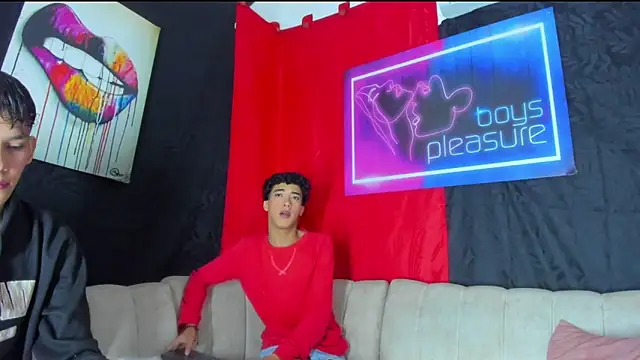 Snapshot of Pleasure_boys_hot chatting on January 2026 07:04:02 PM Pleasure boys hot online show from January 2026 07:04:02 PM