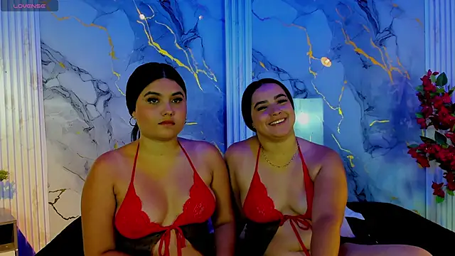 Scarlet and naomi online show from March 2026 08:45:02 PM