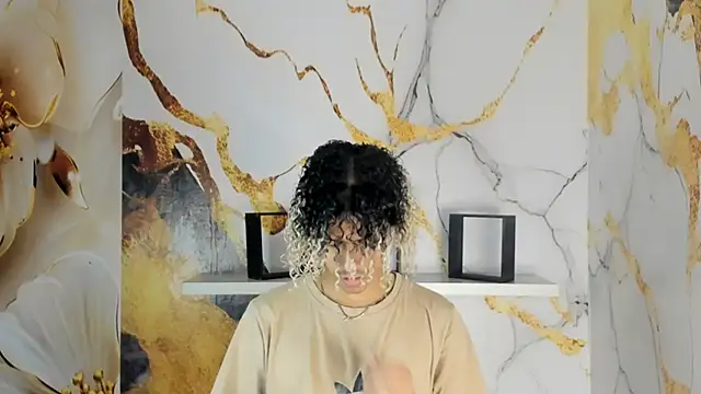 Victor LatinBoy online show from February 2026 03:32:02 AM