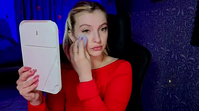 Eva Vibe  online show from February 2026 04:05:02 PM