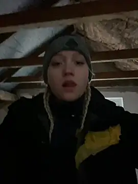 EmmiPemmi online show from February 2026 08:02:01 AM