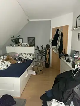 EmmiPemmi online show from February 2026 06:33:02 PM