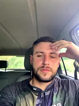 Snapshot of LuanHw1209 chatting on January 2026 05:49:02 PM LuanHw1209 online show from January 2026 05:49:02 PM