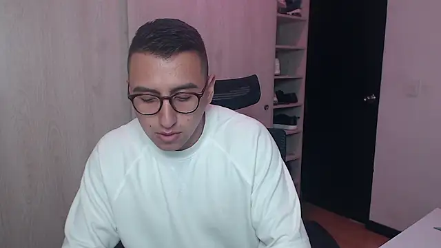 DanteVesper online show from April 2026 02:48:02 AM