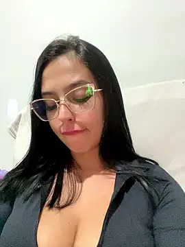 Snapshot of jujuarantes__2026 chatting on January 2026 10:13:02 PM jujuarantes 2026 online show from January 2026 10:13:02 PM