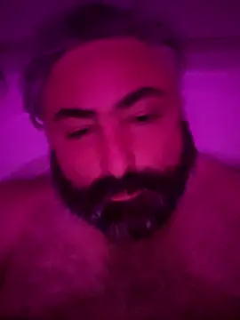 MacGuyver20 online show from March 2026 04:40:01 AM